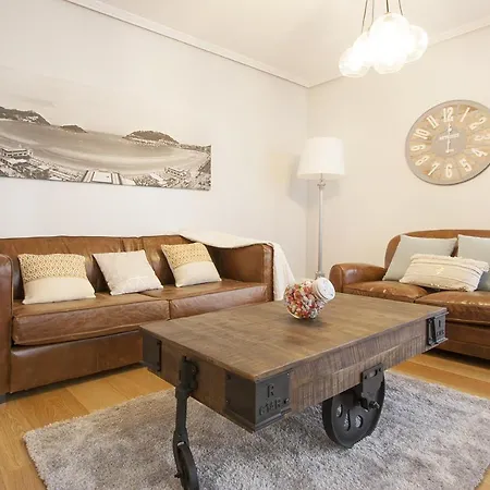 Gerezi - Basque Apartment